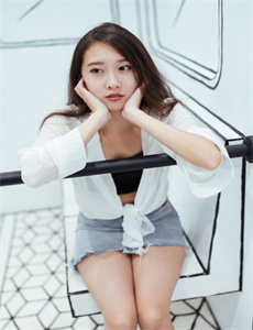 艳姆全集在线播放-动漫美女脱衣